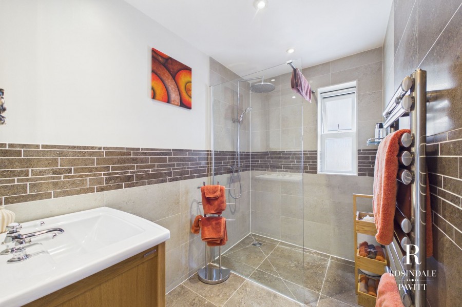 Images for Burns Close, Carshalton On The Hill, SM5 EAID:434814747 BID:aff39acb-7ffa-433a-9c3e-047d5e64e2ac
