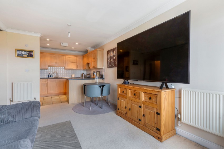 Images for Melbourne Road, Salisbury House, SM6 EAID:434814747 BID:aff39acb-7ffa-433a-9c3e-047d5e64e2ac
