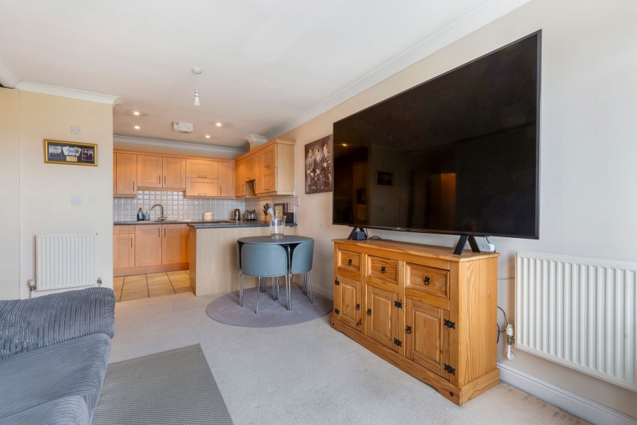 Images for Melbourne Road, Salisbury House, SM6 EAID:434814747 BID:aff39acb-7ffa-433a-9c3e-047d5e64e2ac