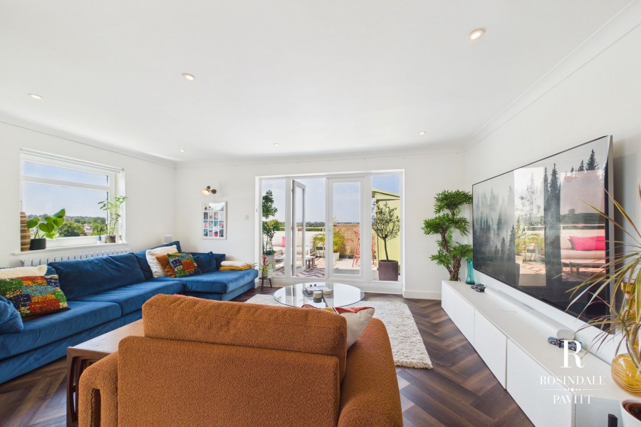 Images for Beddington Gardens, Wallington EAID:434814747 BID:aff39acb-7ffa-433a-9c3e-047d5e64e2ac