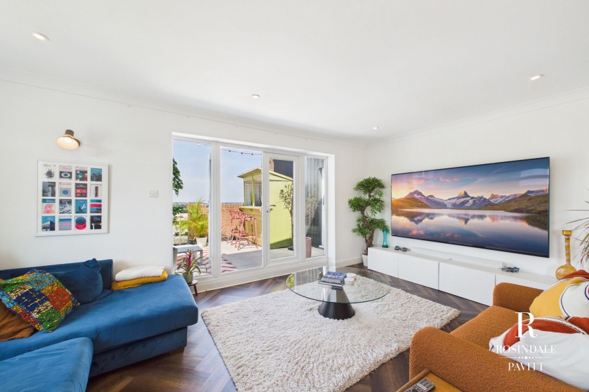 Images for Beddington Gardens, Wallington EAID:434814747 BID:aff39acb-7ffa-433a-9c3e-047d5e64e2ac
