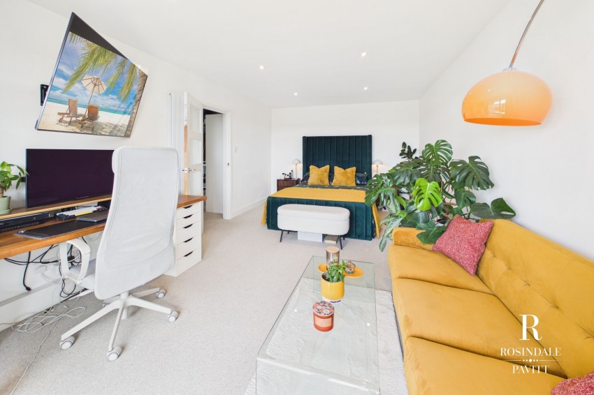 Images for Beddington Gardens, Wallington EAID:434814747 BID:aff39acb-7ffa-433a-9c3e-047d5e64e2ac
