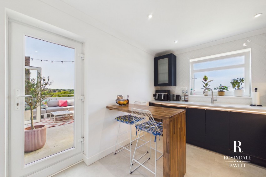 Images for Beddington Gardens, Wallington EAID:434814747 BID:aff39acb-7ffa-433a-9c3e-047d5e64e2ac