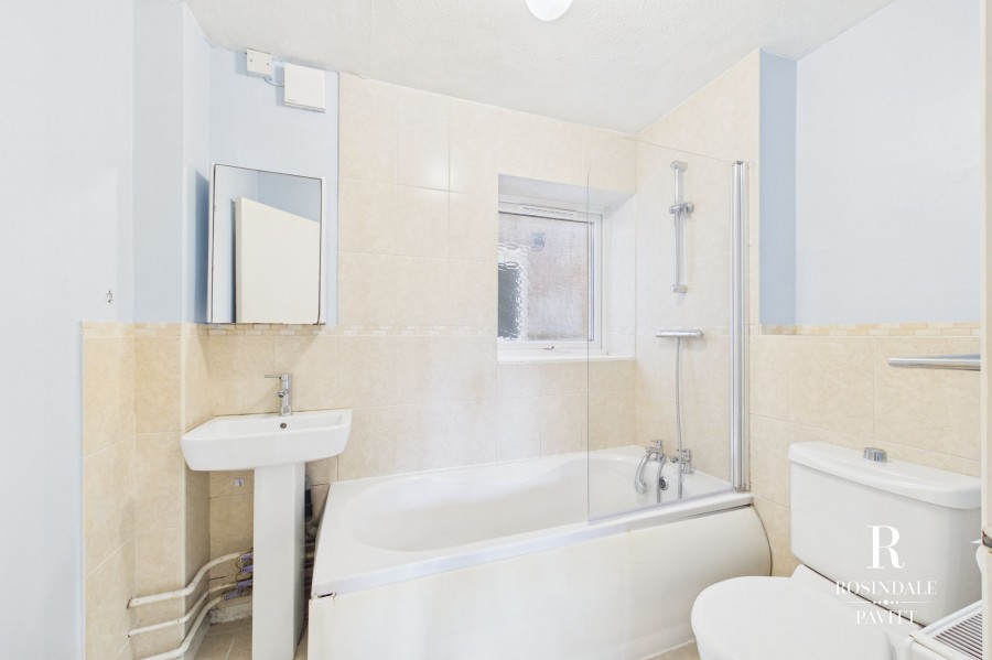 Images for Hinton Road, Wallington, SM6 EAID:434814747 BID:aff39acb-7ffa-433a-9c3e-047d5e64e2ac