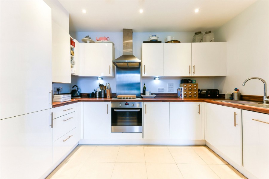 Images for Carshalton EAID:511770098 BID:WLL