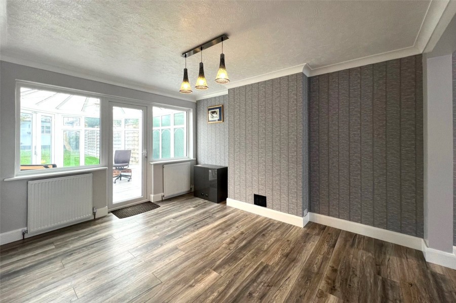 Images for Croydon EAID:511770098 BID:WLL