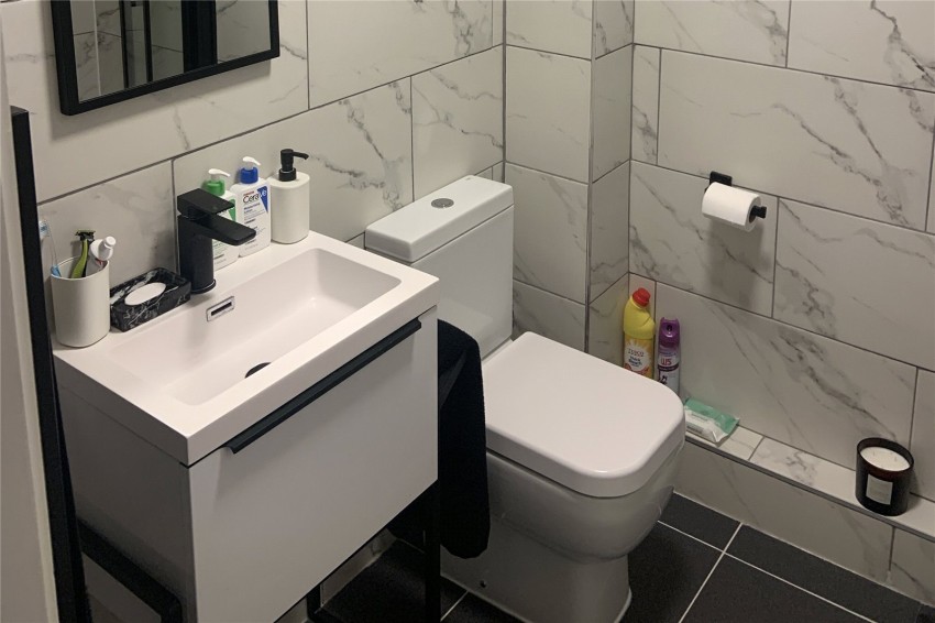 Images for Carshalton EAID:511770098 BID:WLL
