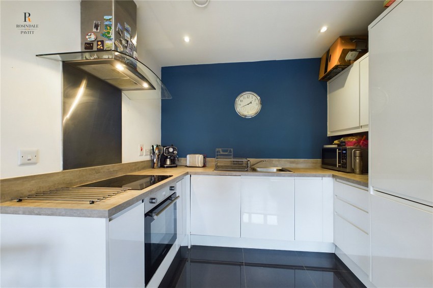 Images for Mitcham EAID:511770098 BID:WLL