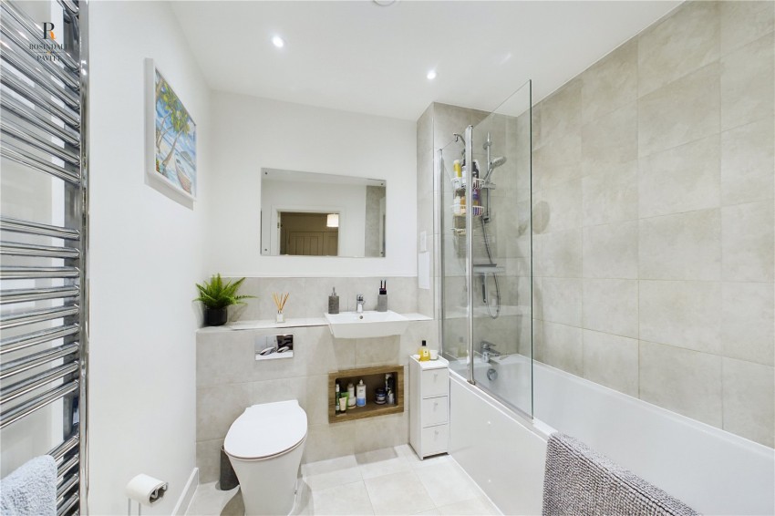 Images for Hackbridge, Wallington EAID:511770098 BID:WLL