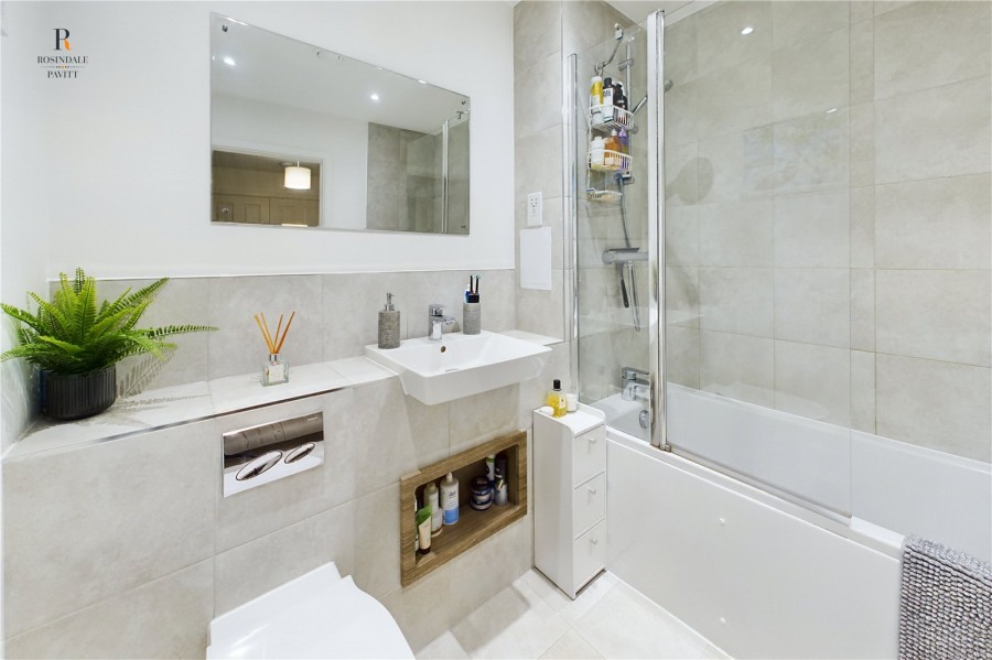 Images for Hackbridge, Wallington EAID:511770098 BID:WLL
