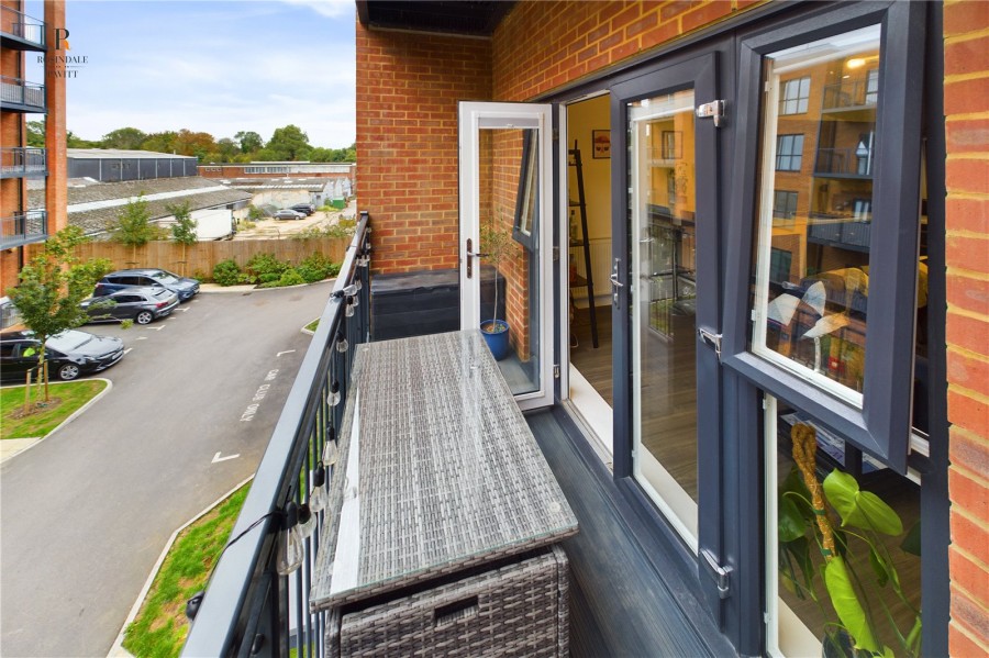 Images for Hackbridge, Wallington EAID:511770098 BID:WLL