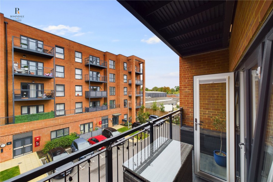 Images for Hackbridge, Wallington EAID:511770098 BID:WLL