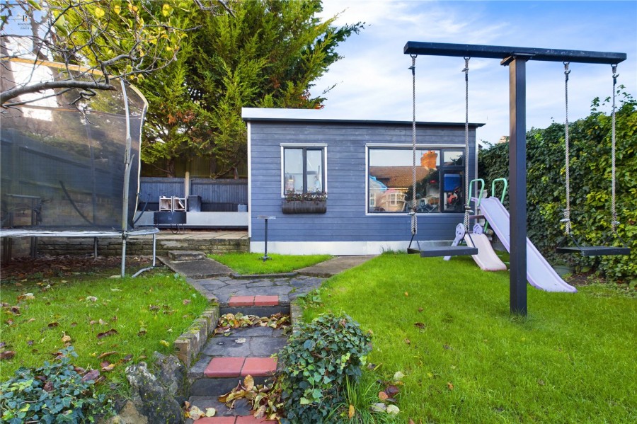 Images for Carshalton Beeches EAID:511770098 BID:WLL