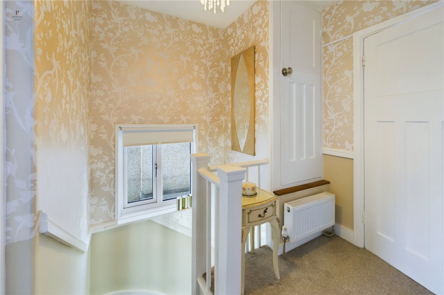 Images for Carshalton Beeches EAID:511770098 BID:WLL