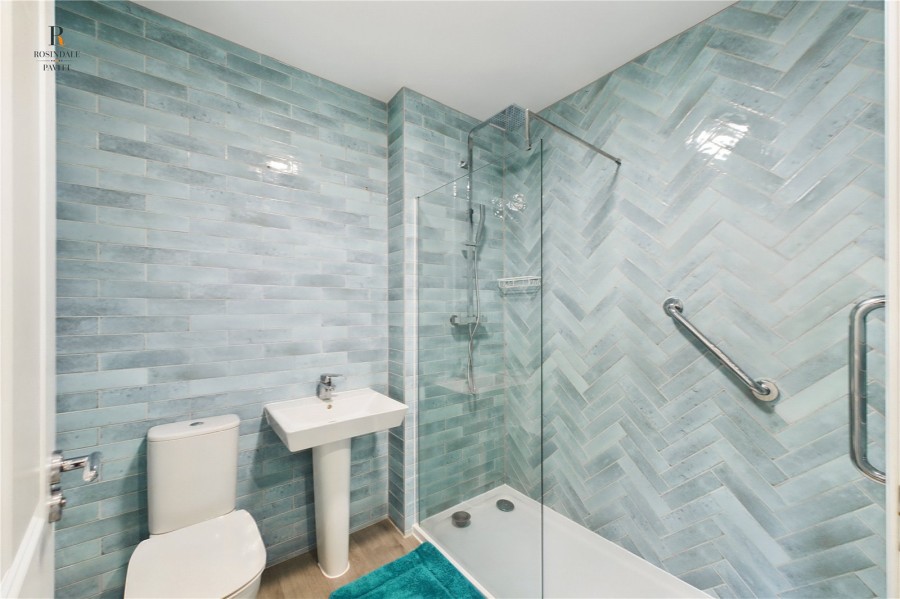 Images for Hackbridge, Wallington EAID:511770098 BID:WLL
