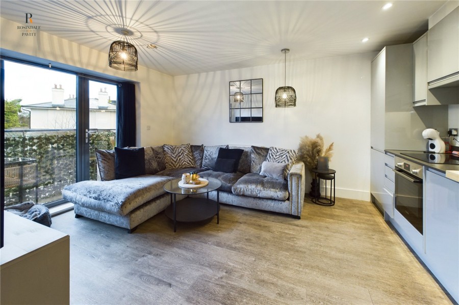 Images for Hackbridge, Mitcham/ Hackbridge EAID:511770098 BID:WLL