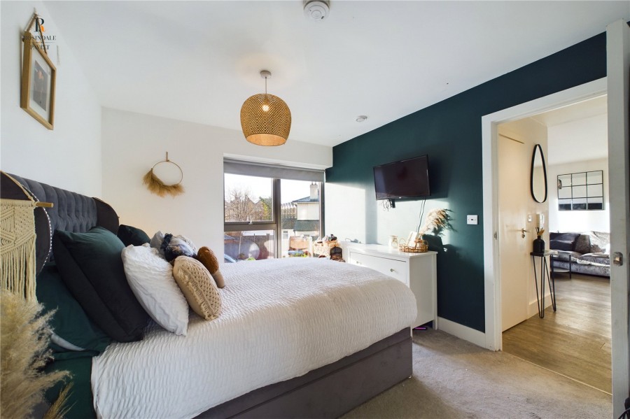 Images for Hackbridge, Mitcham/ Hackbridge EAID:511770098 BID:WLL