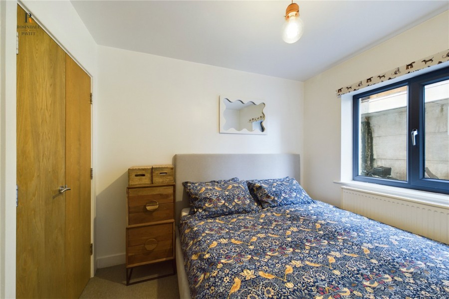 Images for Mitcham EAID:511770098 BID:WLL