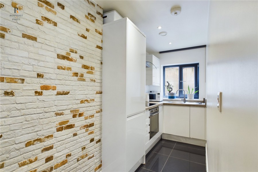 Images for Mitcham EAID:511770098 BID:WLL