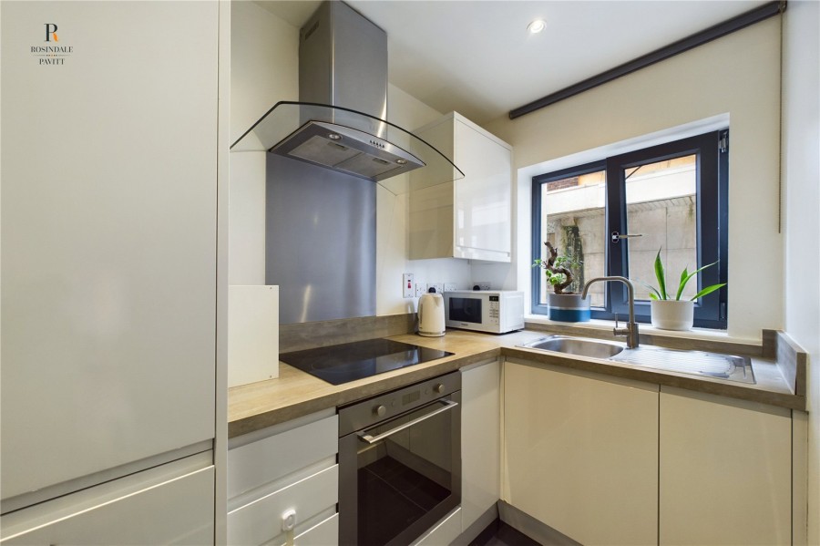 Images for Mitcham EAID:511770098 BID:WLL