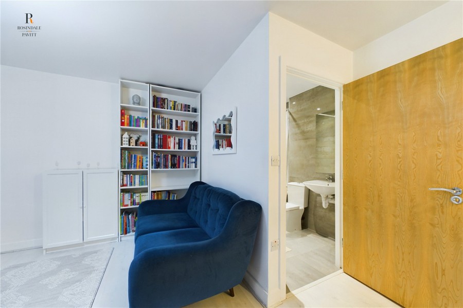 Images for Mitcham EAID:511770098 BID:WLL