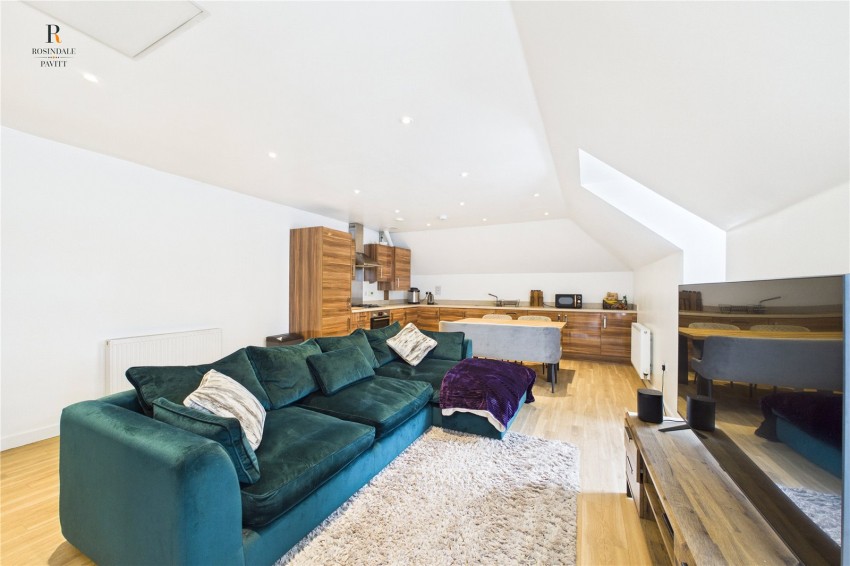 Images for Carshalton Beeches EAID:511770098 BID:WLL