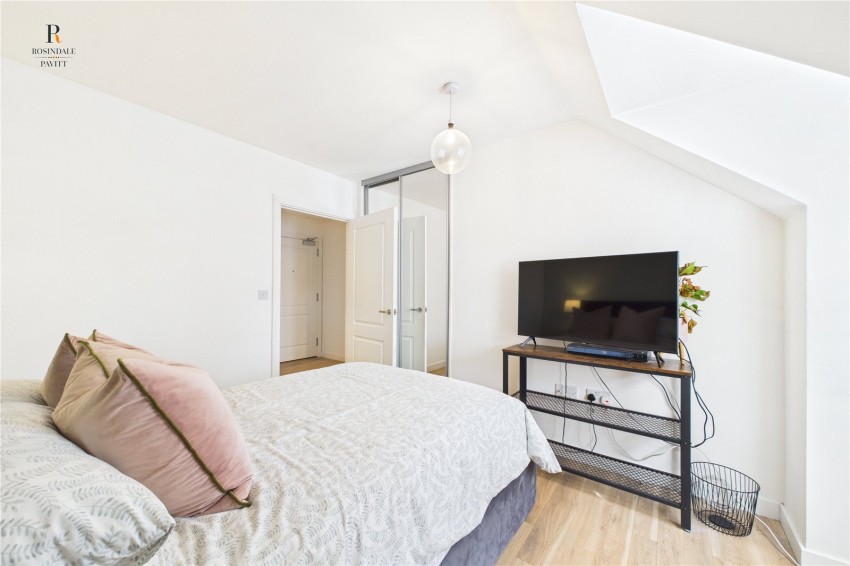 Images for Carshalton Beeches EAID:511770098 BID:WLL