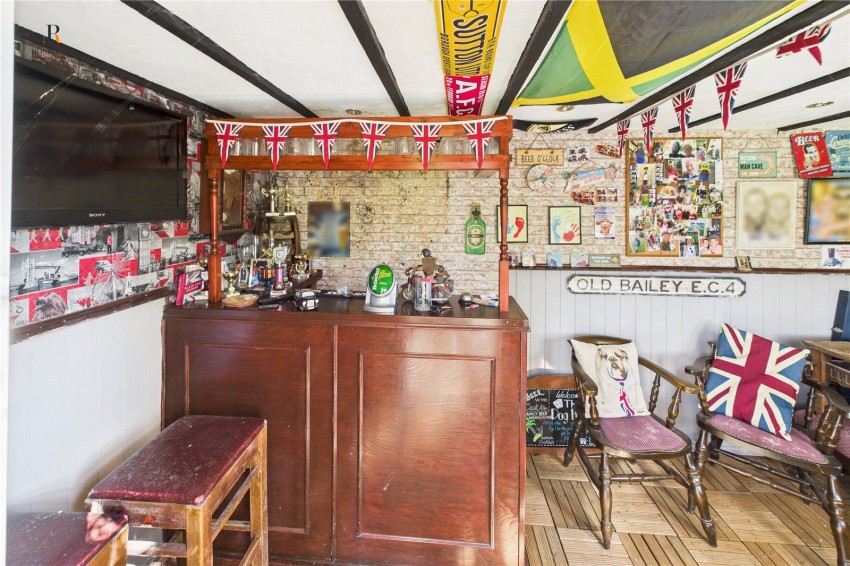 Images for Carshalton On The Hill EAID:511770098 BID:WLL