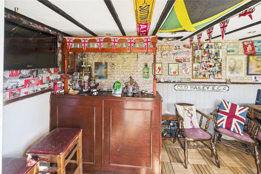 Images for Carshalton On The Hill EAID:511770098 BID:WLL
