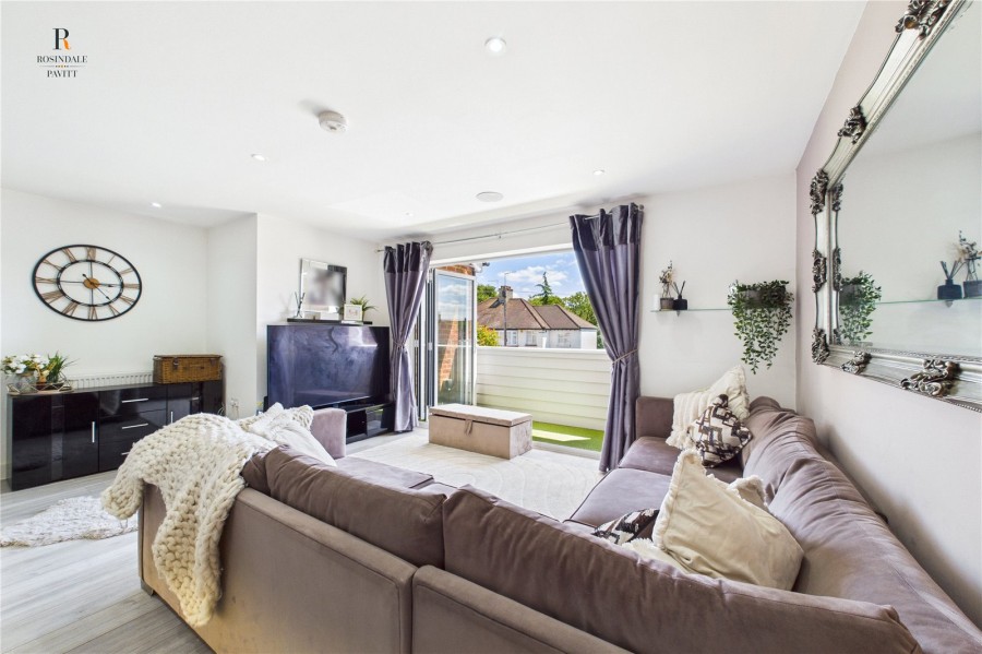 Images for Coulsdon EAID:511770098 BID:WLL