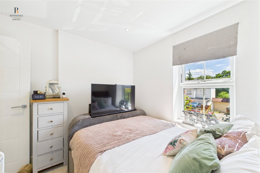 Images for Coulsdon EAID:511770098 BID:WLL