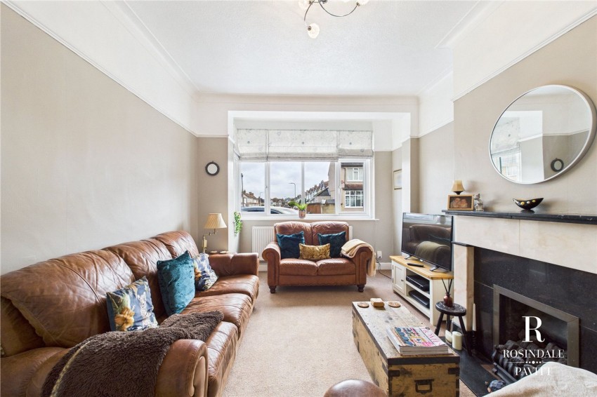 Images for Cowper Gardens, Wallington, SM6 EAID:434814747 BID:aff39acb-7ffa-433a-9c3e-047d5e64e2ac