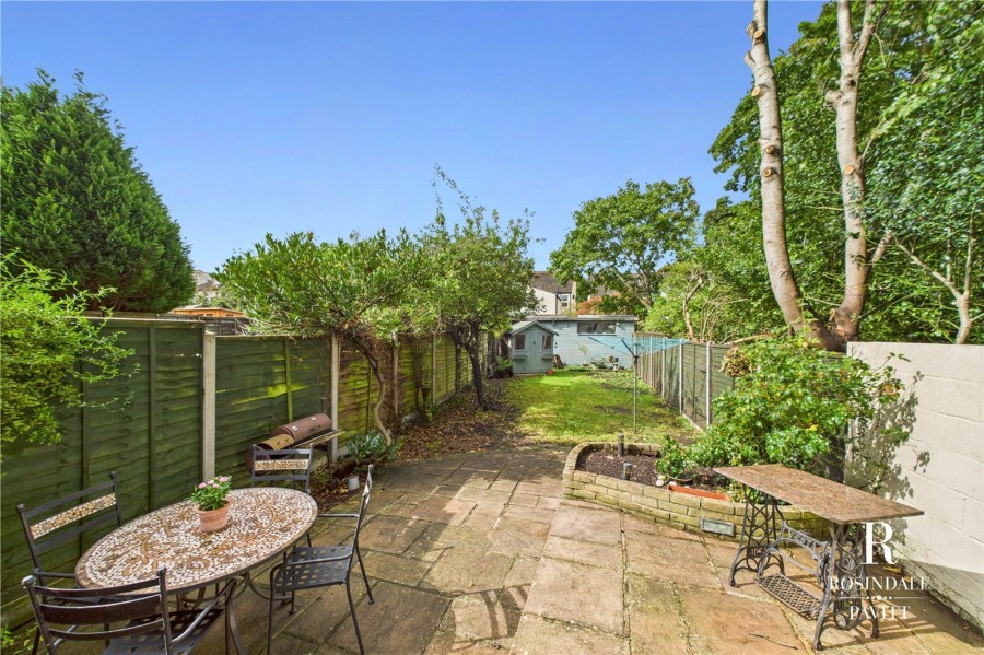 Images for Cowper Gardens, Wallington, SM6 EAID:434814747 BID:aff39acb-7ffa-433a-9c3e-047d5e64e2ac