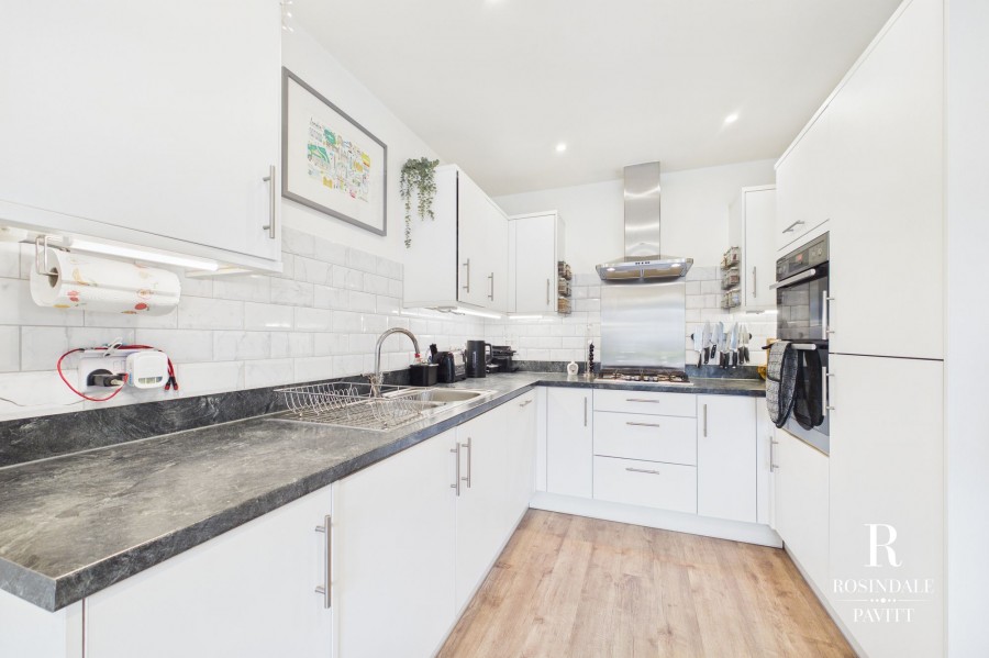 Images for Diamond Jubilee Way, Carshalton, SM5 EAID:434814747 BID:aff39acb-7ffa-433a-9c3e-047d5e64e2ac