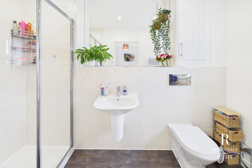 Images for Diamond Jubilee Way, Carshalton, SM5 EAID:434814747 BID:aff39acb-7ffa-433a-9c3e-047d5e64e2ac