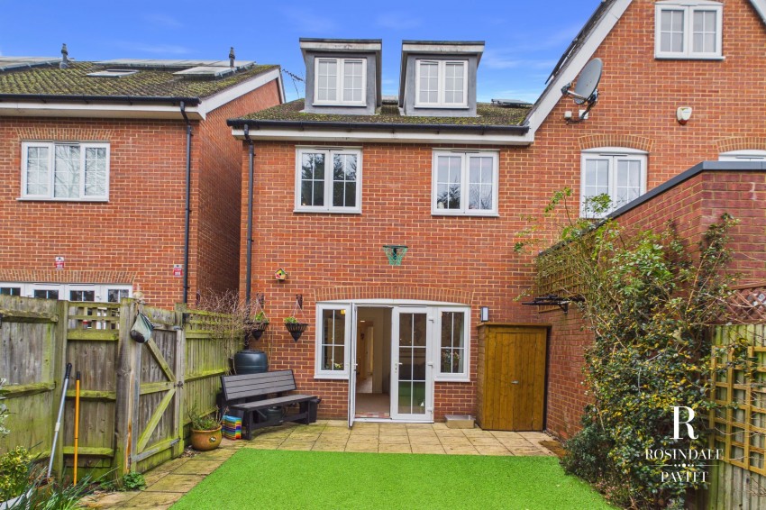 Images for Diamond Jubilee Way, Carshalton, SM5 EAID:434814747 BID:aff39acb-7ffa-433a-9c3e-047d5e64e2ac