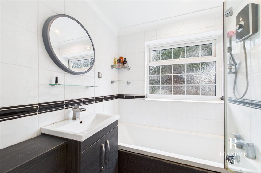 Images for Garratt Close, Croydon, CR0 EAID:434814747 BID:aff39acb-7ffa-433a-9c3e-047d5e64e2ac