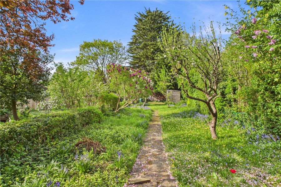 Images for The Close, Carshalton, SM5 EAID:434814747 BID:aff39acb-7ffa-433a-9c3e-047d5e64e2ac