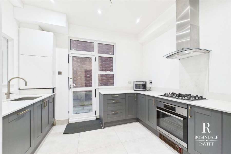 Images for Blenheim Gardens, Wallington, SM6 EAID:434814747 BID:aff39acb-7ffa-433a-9c3e-047d5e64e2ac