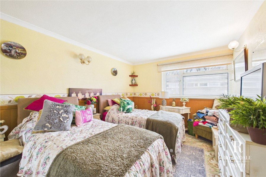 Images for Brabazon Avenue, Wallington, SM6 EAID:434814747 BID:aff39acb-7ffa-433a-9c3e-047d5e64e2ac