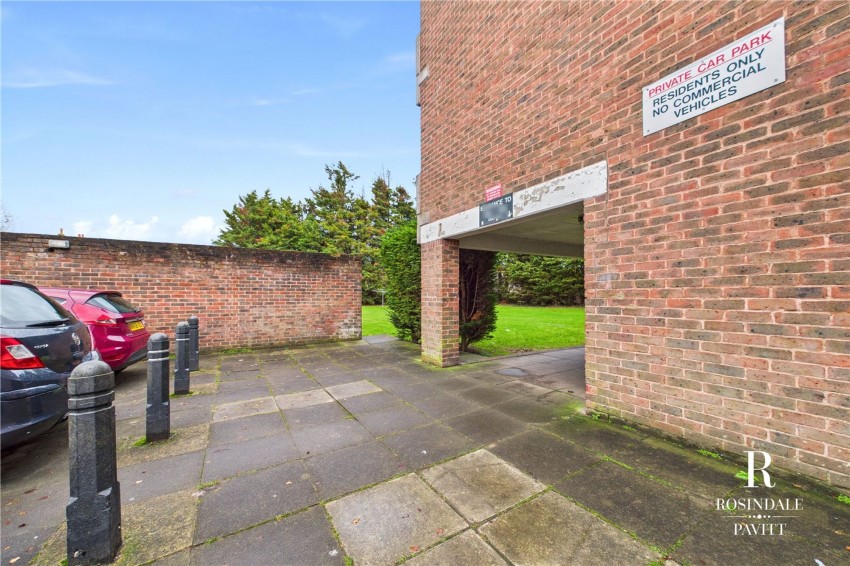 Images for Meller Close, Croydon, CR0 EAID:434814747 BID:aff39acb-7ffa-433a-9c3e-047d5e64e2ac