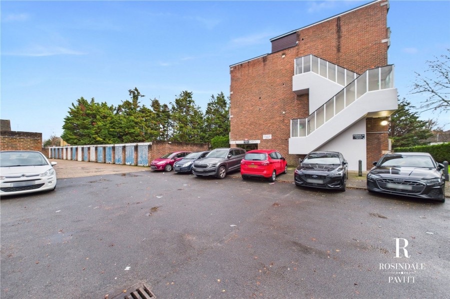 Images for Meller Close, Croydon, CR0 EAID:434814747 BID:aff39acb-7ffa-433a-9c3e-047d5e64e2ac