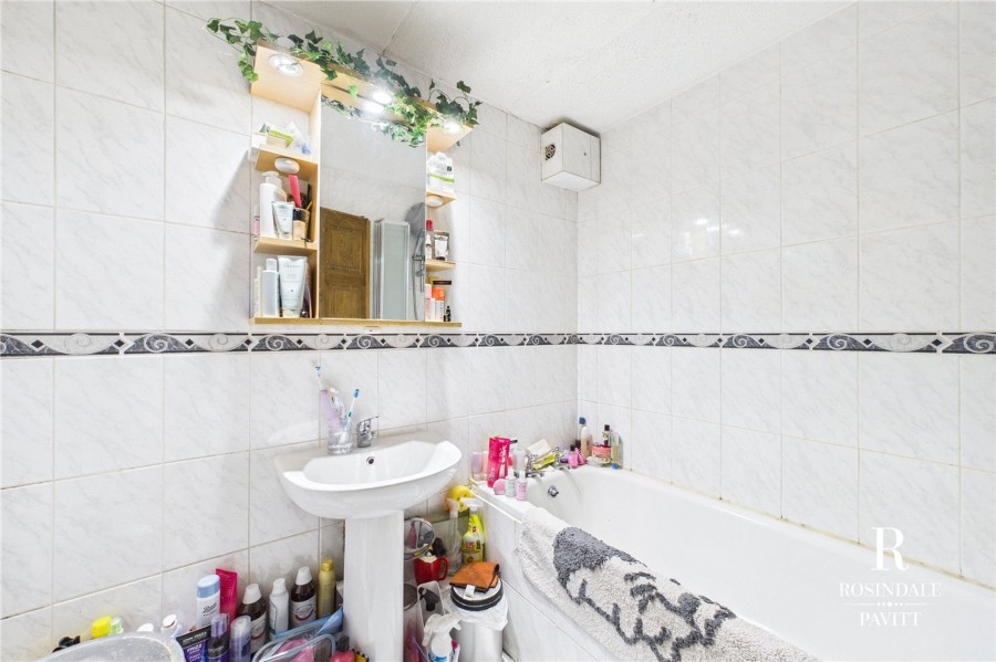 Images for Meller Close, Croydon, CR0 EAID:434814747 BID:aff39acb-7ffa-433a-9c3e-047d5e64e2ac