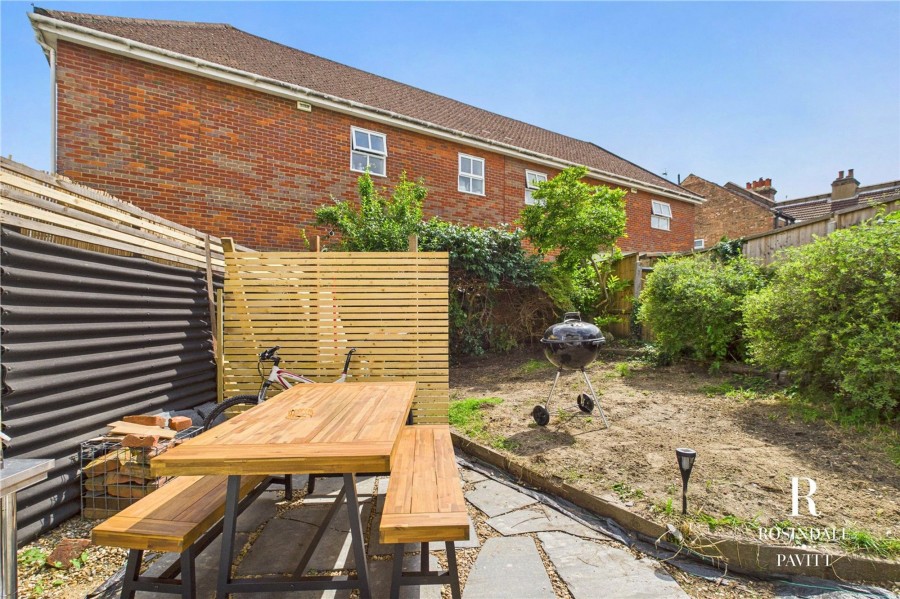 Images for Beddington Grove, Wallington, SM6 EAID:434814747 BID:aff39acb-7ffa-433a-9c3e-047d5e64e2ac