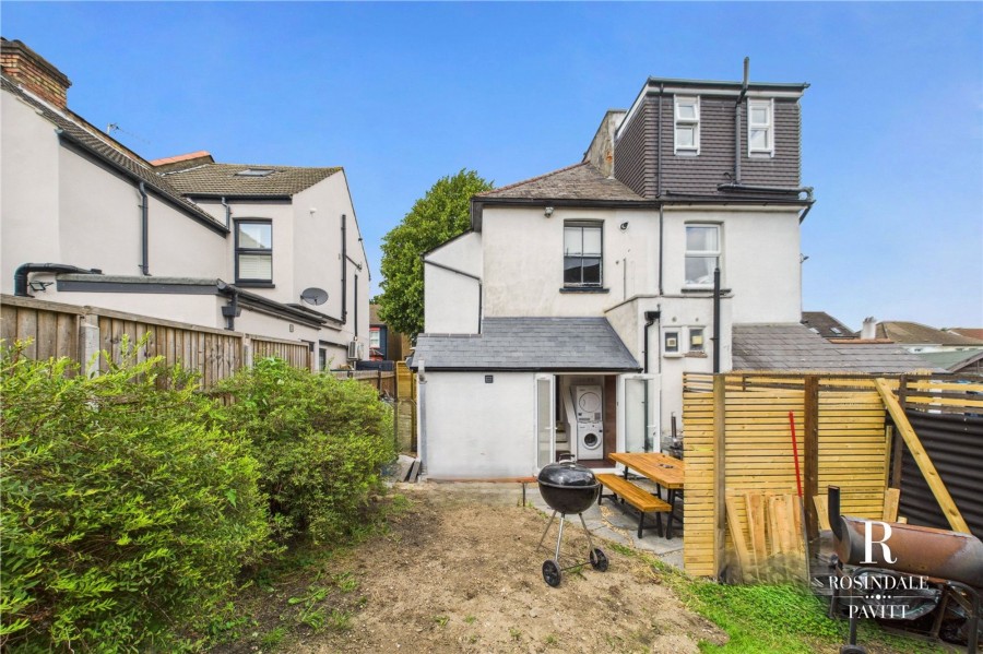 Images for Beddington Grove, Wallington, SM6 EAID:434814747 BID:aff39acb-7ffa-433a-9c3e-047d5e64e2ac