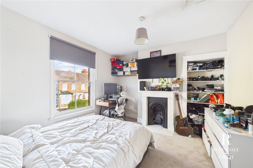 Images for Beddington Grove, Wallington, SM6 EAID:434814747 BID:aff39acb-7ffa-433a-9c3e-047d5e64e2ac