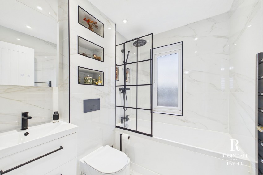 Images for Claydon Drive, Croydon, CR0 EAID:434814747 BID:aff39acb-7ffa-433a-9c3e-047d5e64e2ac