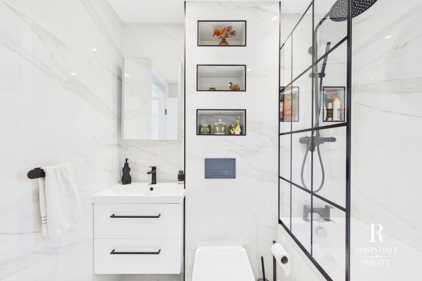 Images for Claydon Drive, Croydon, CR0 EAID:434814747 BID:aff39acb-7ffa-433a-9c3e-047d5e64e2ac