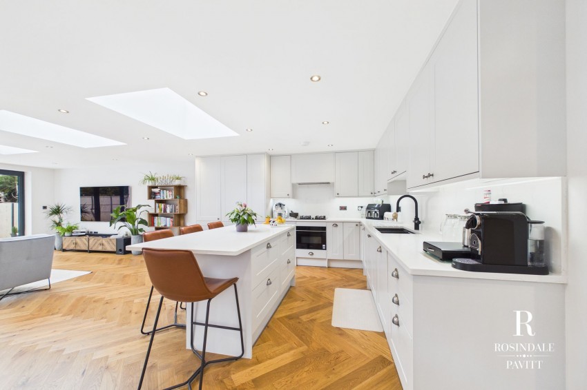 Images for Claydon Drive, Croydon, CR0 EAID:434814747 BID:aff39acb-7ffa-433a-9c3e-047d5e64e2ac