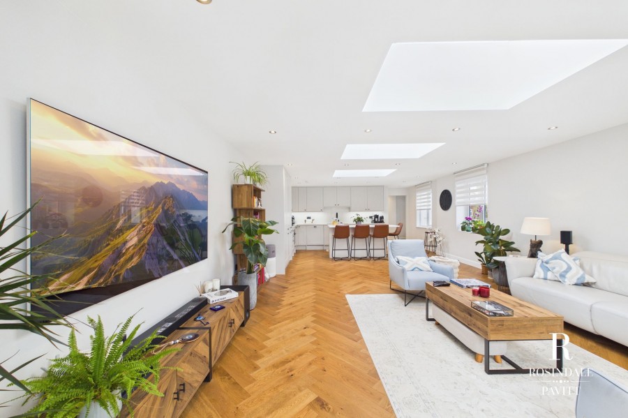 Images for Claydon Drive, Croydon, CR0 EAID:434814747 BID:aff39acb-7ffa-433a-9c3e-047d5e64e2ac